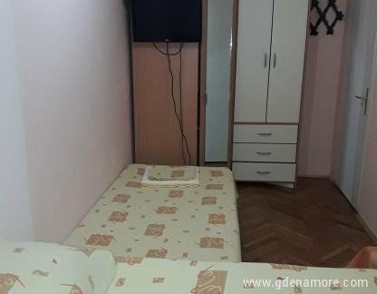 Apartmani Igalo, , alojamiento privado en Igalo, Montenegro - apartman3 (1)